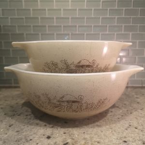 Vintage 2 x PYREX Forest Mushroom Cinderella Nesting 2.5 & 1.5 Liters Bowls
